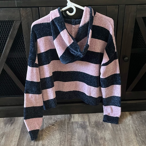 NWT ROMEO & JULIET COUTURE Knit Hoodie Chenille Sweater Sz: M - Picture 10 of 12